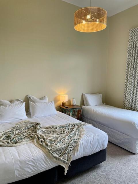 Мотель The Clive Hideaway Экстерьер фото