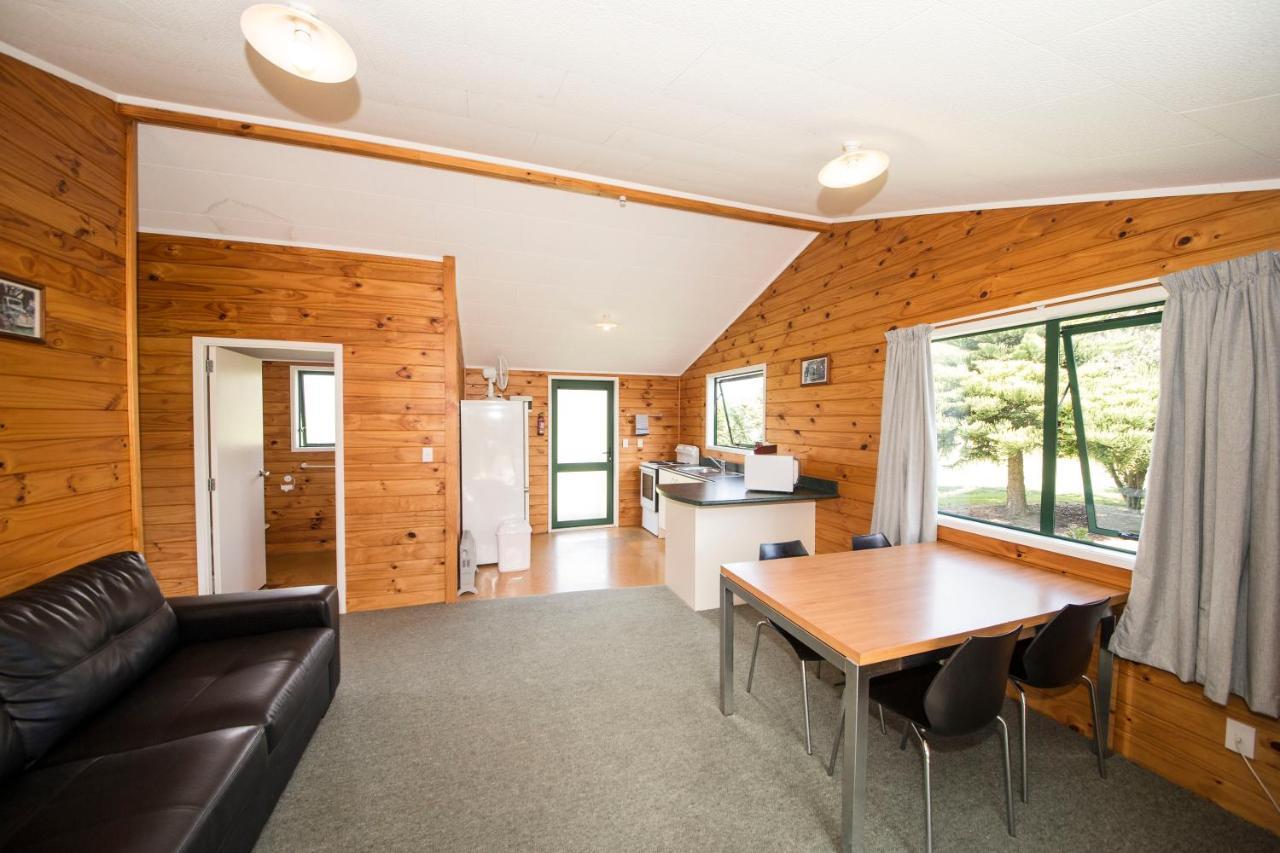 Мотель The Clive Hideaway Экстерьер фото